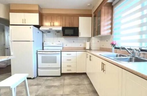 Laval-des-Rapides Apartamento | Lovely spacious 2bdr Apt | Bel spacieux 2 chambres