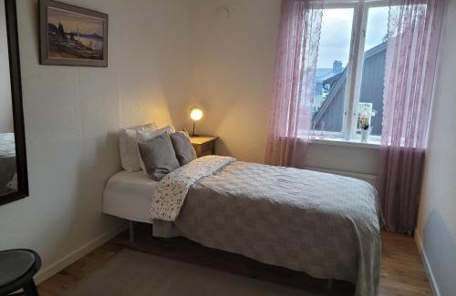 Sandviken Apartamento | Lovely, spacious apartment with free parking