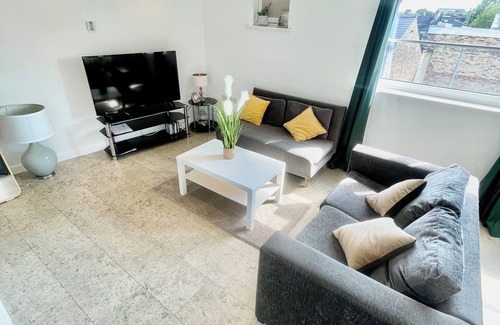 Cambridge Apartamento | Lovely Spacious Studio in Central Cambridge