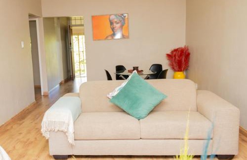 Woodmead Apartamento | Lovely Spacious Two bedroom apartment
