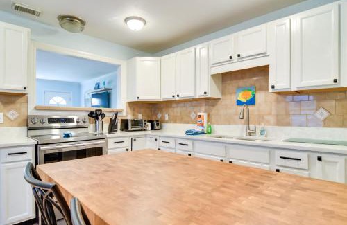 Gulfport Casa | Lovely St Pete Beach Cottage, Walk to Beach and Town