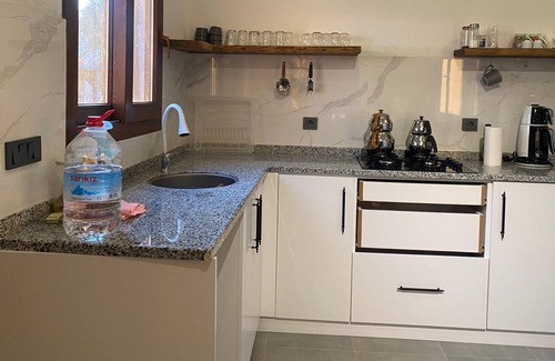 Karaoz Casa | Lovely Stonehouse with Pool and Backyard in Izmir