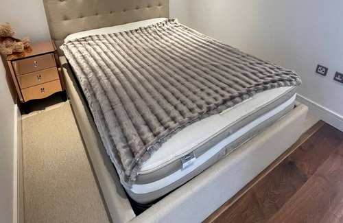 Isle of Dogs Apartamento | Lovely Studio Flat with Pool - Canary Wharf