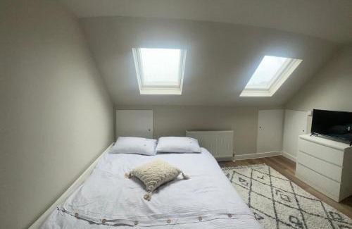 London Borough of Hounslow Apartamento | Lovely Studio