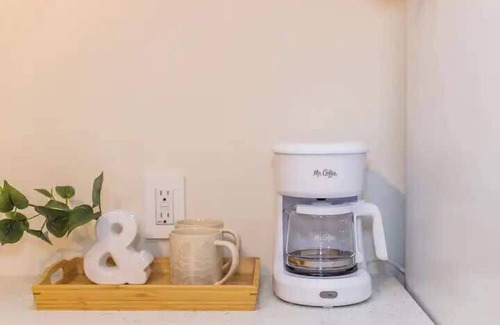 Little Italy Casa | Lovely Studio in the Heart of Little Italy!