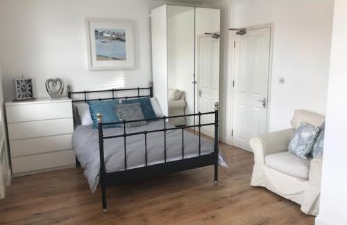 Heston Central Apartamento | Lovely Studio near Heathrow - 77VFR4