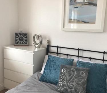 Heston Central Apartamento | Lovely Studio near Heathrow - 77VFR4