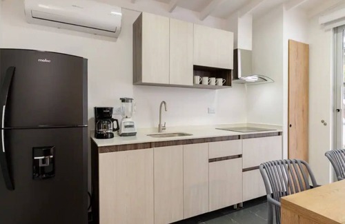 Patio Bonito Apartamento | Lovely studio with A/C and Wi-Fi