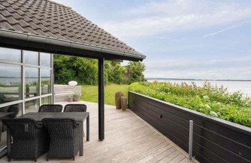 Egsmark Strand Casa | Lovely Summer House With A View And Outdoor Spa