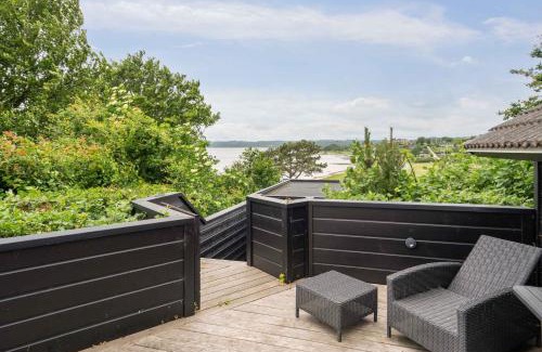 Egsmark Strand Casa | Lovely Summer House With A View And Outdoor Spa