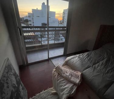 Morón Apartamento | Lovely sunset department