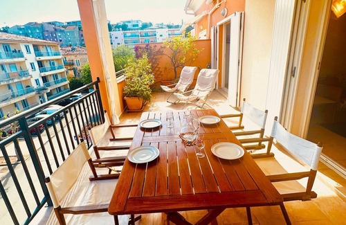 Solenzara Apartamento | Lovely T2 apartment in residence with swimming pool and sea view. Free parking.