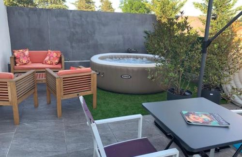 Decines-Charpieu Apartamento | Lovely T3