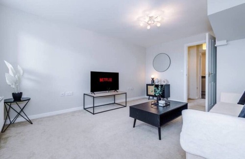 Bury Casa | Lovely three bed home Manchester