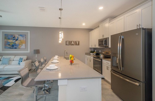 Davenport Chalet De Esquí | Lovely Townhouse 4Beds/3Bath/Pool/18Min From Disney
