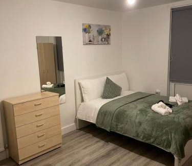 Euston Casa | Lovely Triple and Quadruple Rooms in Euston & Square in Central London