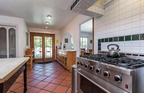 Guerneville Casa | Lovely Tudor Home With Pool & Spa Near Russian River