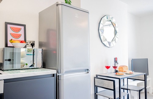 Caterham Apartamento | Lovely Two Bed Flat in Caterham