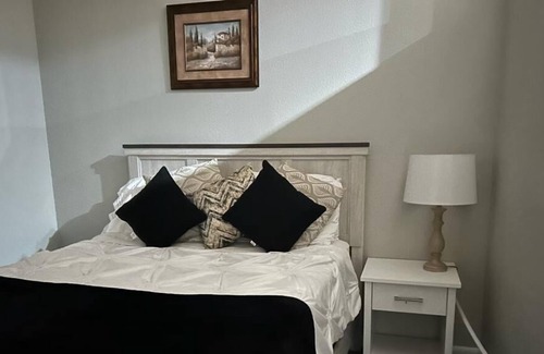 Energy Corridor Apartamento | Lovely Two Bedroom Loft in Houston