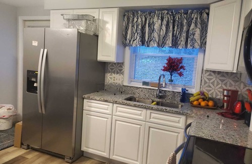 Worcester Casa | Lovely two bedroom townhouse minutes to most amenities.