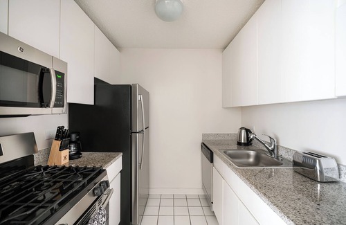 Upper East Side Apartamento | Lovely UES Luxury 2 Bed w/Gym, Pool,Laundry #6160