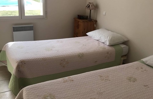 Coex Villa | Villa de 4 dormitorios con piscina privada climatizada y gran jardín privado