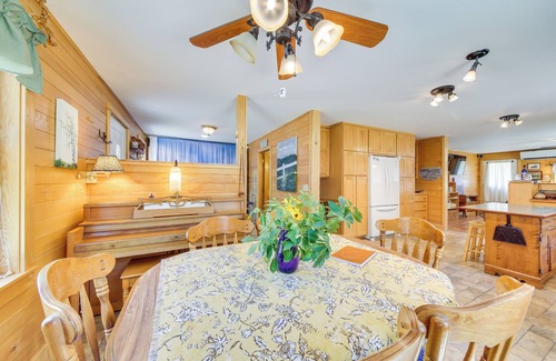 Belfast Cabaña | Lovely Waldo Cottage Escape - Pet Friendly!