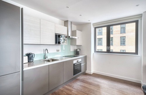 William Morris Apartamento | Lovely Walthamstow 2BR w/ Gym, Lounge & Concierge nr Tube, by Blueground