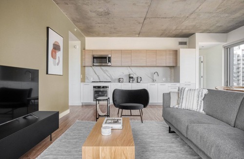 West Loop Gate Apartamento | Lovely West Loop 2BR w/ Pool, Gym & Lounge, nr L, by Blueground