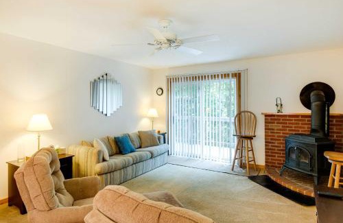 Lincoln Apartamento | Lovely White Mountains Condo Hike, Ski and Unwind!