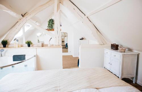 Moulins-la-Marche Casa | Loveroom Du Perche : maison avec balnéo