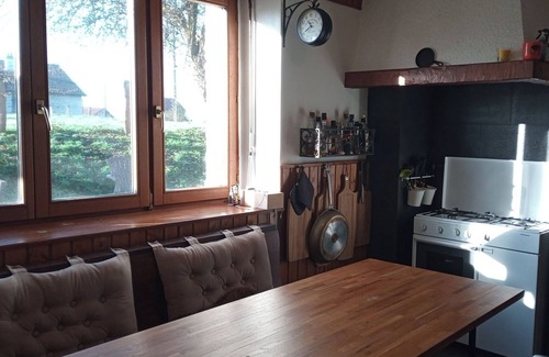 Fougerolles-Saint-Valbert Otro | Lovingly renovated farmhouse at the foot of the Vosges mountains