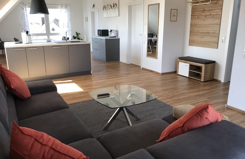 Volkach Apartamento | Con amor, moderno apartamento amueblado