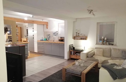 Naila Apartamento | Lovingly restored vacation home decorative barn with roof terrace