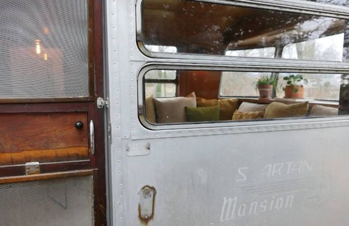 Mars Hill Casa | Lovingly Restored Mid Century Modern, 1951 Spartan Imperial Mansion Camper