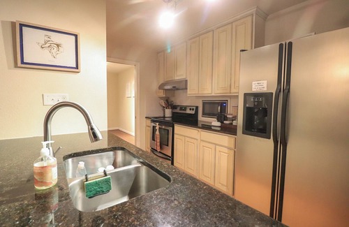 Wetmore Casa | Low Cleaning Fee! 5 BR Family Friendly Oasis with Private Pool & spa.