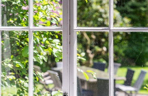 Graythwaite Cabaña | LOW GRAYTHWAITE HALL, pet friendly, with pool in Hawkshead