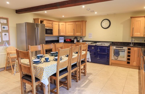 Watermillock Cabaña | LOW HOUSE, with open fire in Penrith