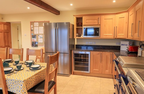 Watermillock Cabaña | LOW HOUSE, with open fire in Penrith