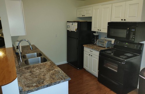 Wessex Square Casa | Low $, safe, clean 2b/1ba, S.E Charlotte, 28226,ext. stay OK, pets OK, DISCOUNTS