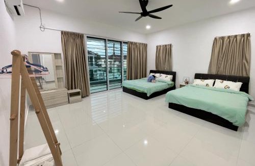 Kampung Tembok Casa | LOW SEASON PROMOTION! 4B12B Mountainville Bungalow