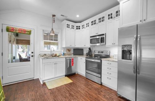 Beaufort Casa | Lowcountry Charm with Private Dock Overlooking Beaufort River