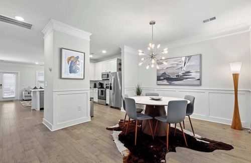 Mount Pleasant Casa | Lowcountry Lux / 5 min to Beach / 7 min to Dtwn
