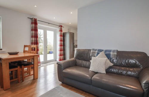 Pendoggett Cabaña | LOWENEK, pet friendly, with open fire in Port Isaac