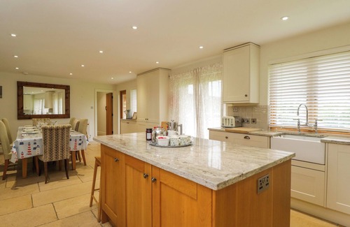 Witney Cabaña | GRANJA GRANJA GRANJA, admite mascotas, con un jardín en Bampton, Ref 992282