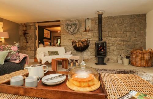 Mabe Casa | Lower Gadles