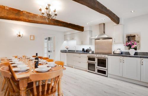 Fence Casa | Lower Gill Farmhouse