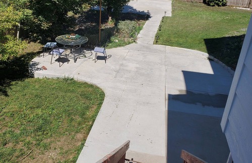Dupont Casa | Lower level Cozy Suite 15 minutes from downtown