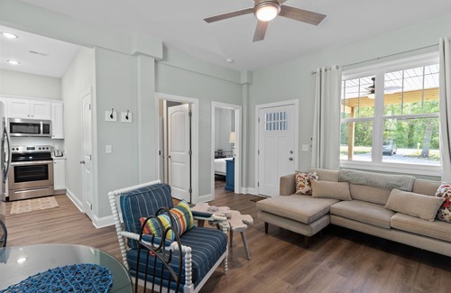 Supply Casa | Lower-level home with patio, grill, outdoor shower, streaming, central AC