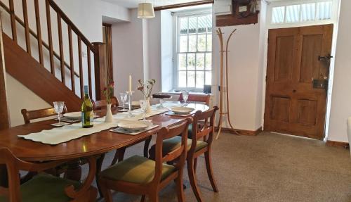 Llangynidr Casa | Lower Lock Cottage